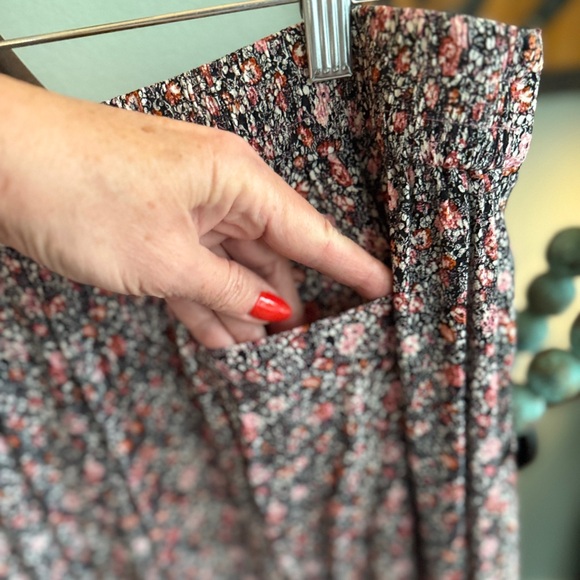 Floral Wide-Leg Lounge Pants - Picture 4 of 14